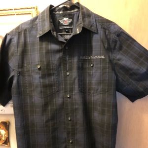 Harley-Davidson two pocket shirt.